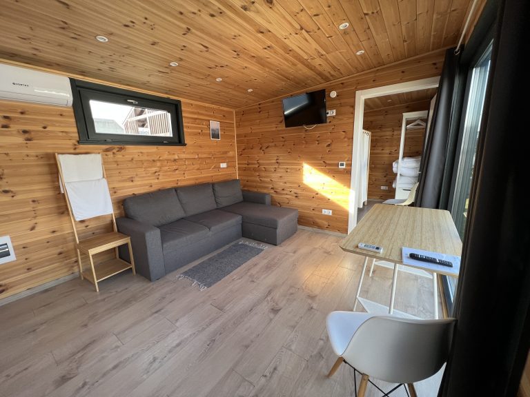 accommodation targu secuiesc_tiny house
