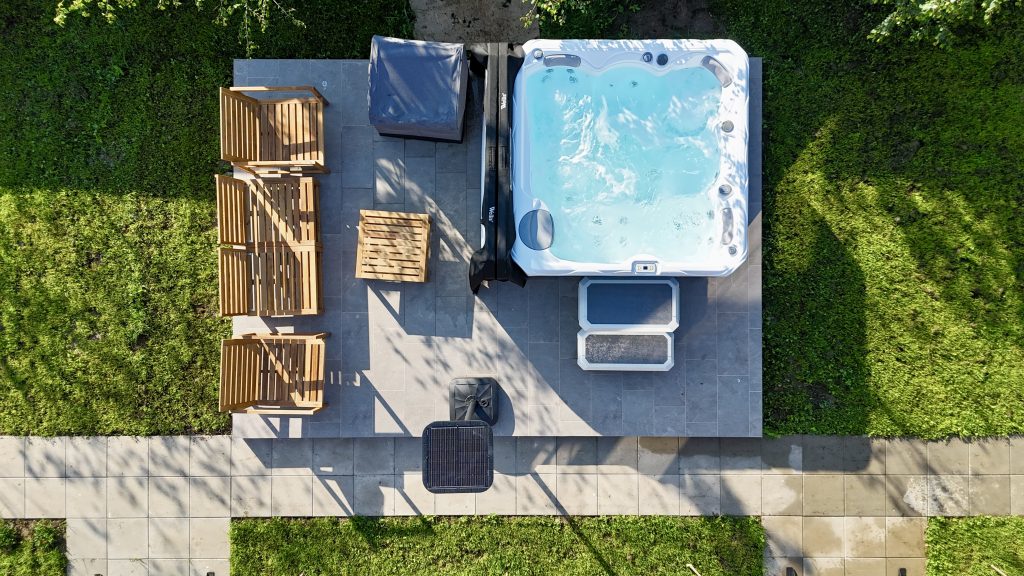 Detalii Jacuzzi Privat