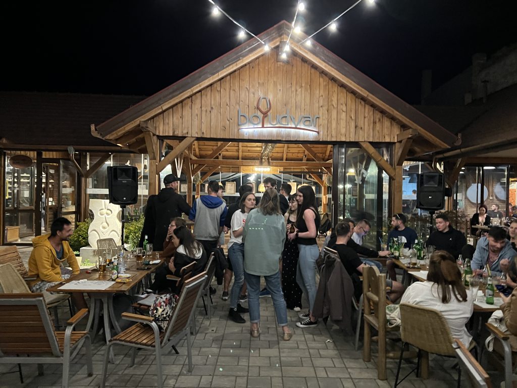 Ghid Gastronomic si Cazare Premium in Targu Secuiesc